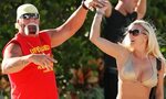 Hulk Hogan and wife Jennifer McDaniel put on a united front 